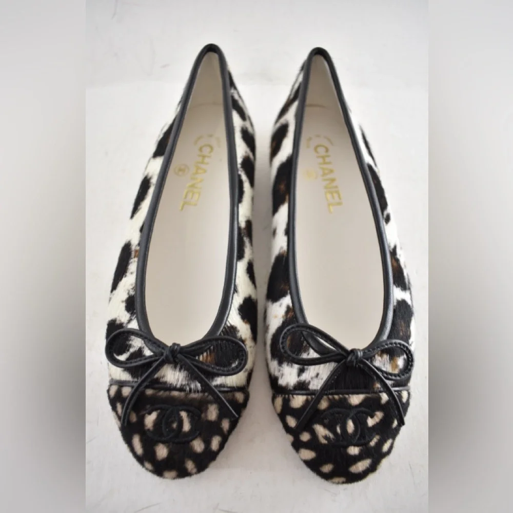 Chanel 26S Black White Brown Pony Fur CC Logo Bow Tie Ballet Ballerina Flat 38.5 - Picture 6 of 16
